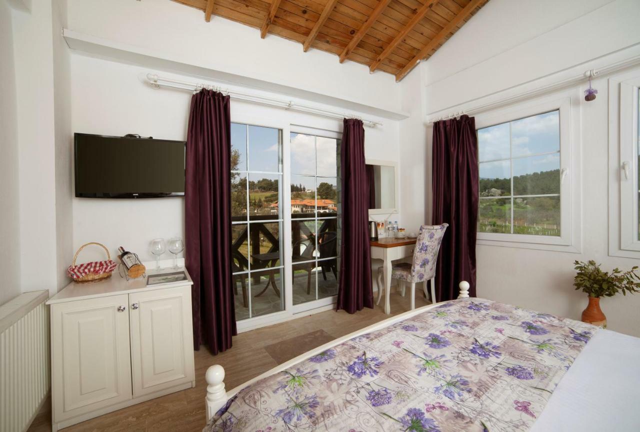 Vinifera Vineyards Гостевой дом 3*