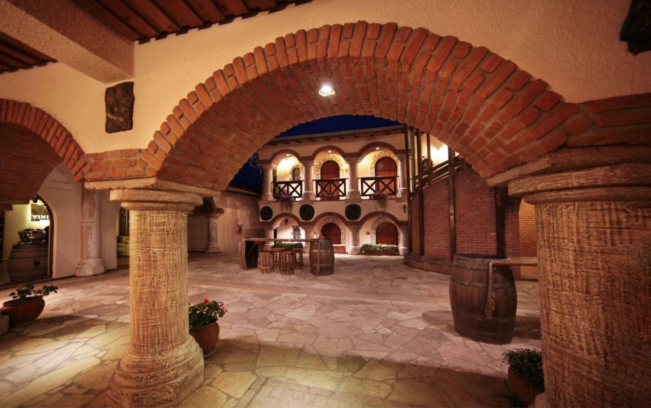 Vinifera Vineyards Гостевой дом 3*